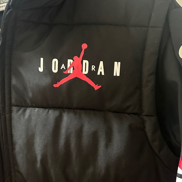 Jordan Black and Red Puffer Vest with Hoodie - Picture 5 of 6